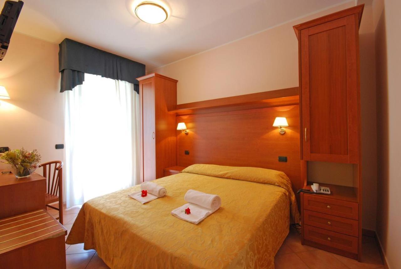 Hotel Jole Cesenatico Εξωτερικό φωτογραφία