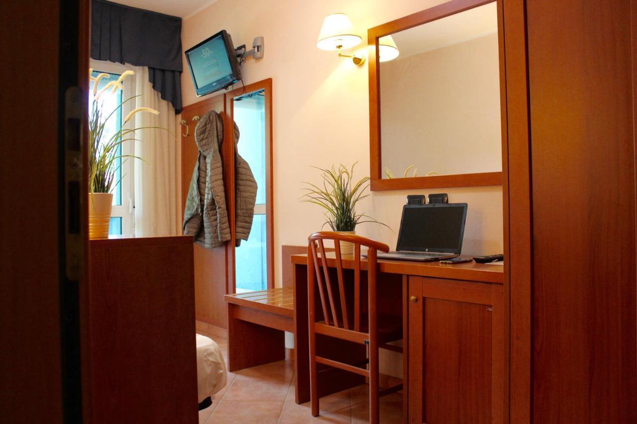 Hotel Jole Cesenatico Εξωτερικό φωτογραφία