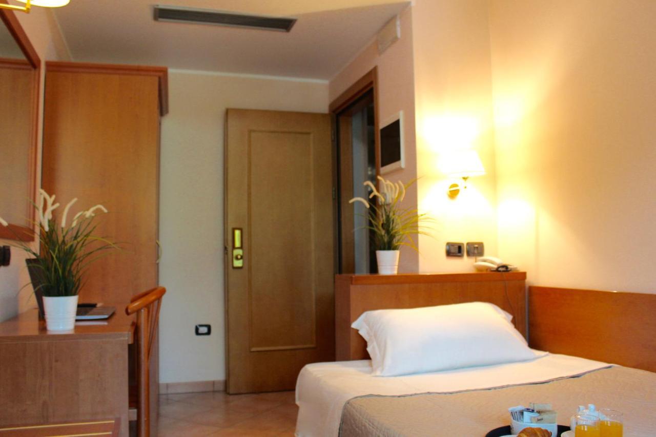 Hotel Jole Cesenatico Εξωτερικό φωτογραφία